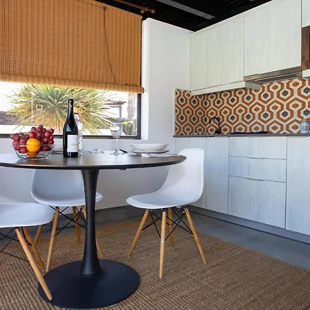 Bed & Breakfast 5 Lanzarote 4*