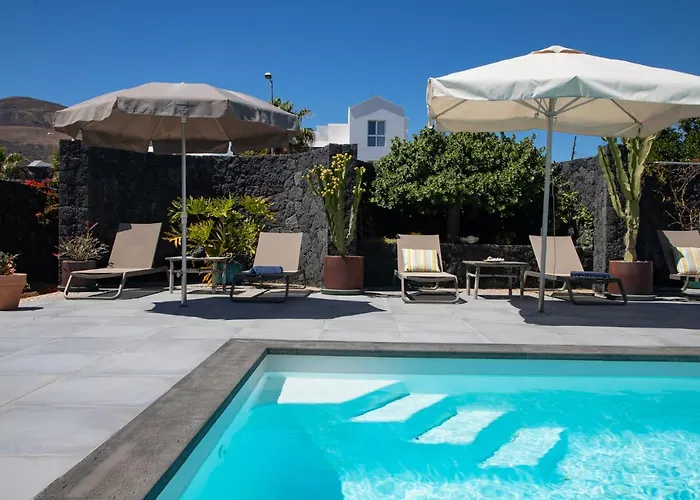 5 Lanzarote Bed and breakfast 4*