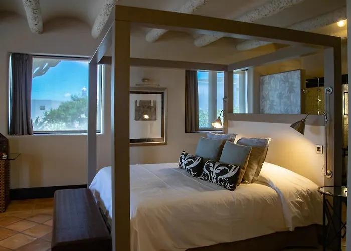 5 Lanzarote Bed and breakfast 4*