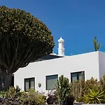 B&B 5 Lanzarote Mácher
